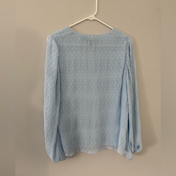 White House Black Market Light Blue Dot Poplin Sheer Lined Blouse Long Sleeve XS - Picture 7 of 9